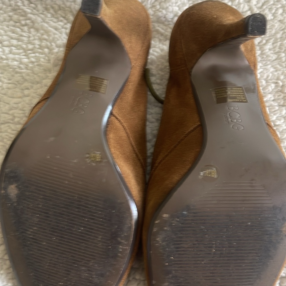 Euc- Bcbg Open Toed Shoes - image 2